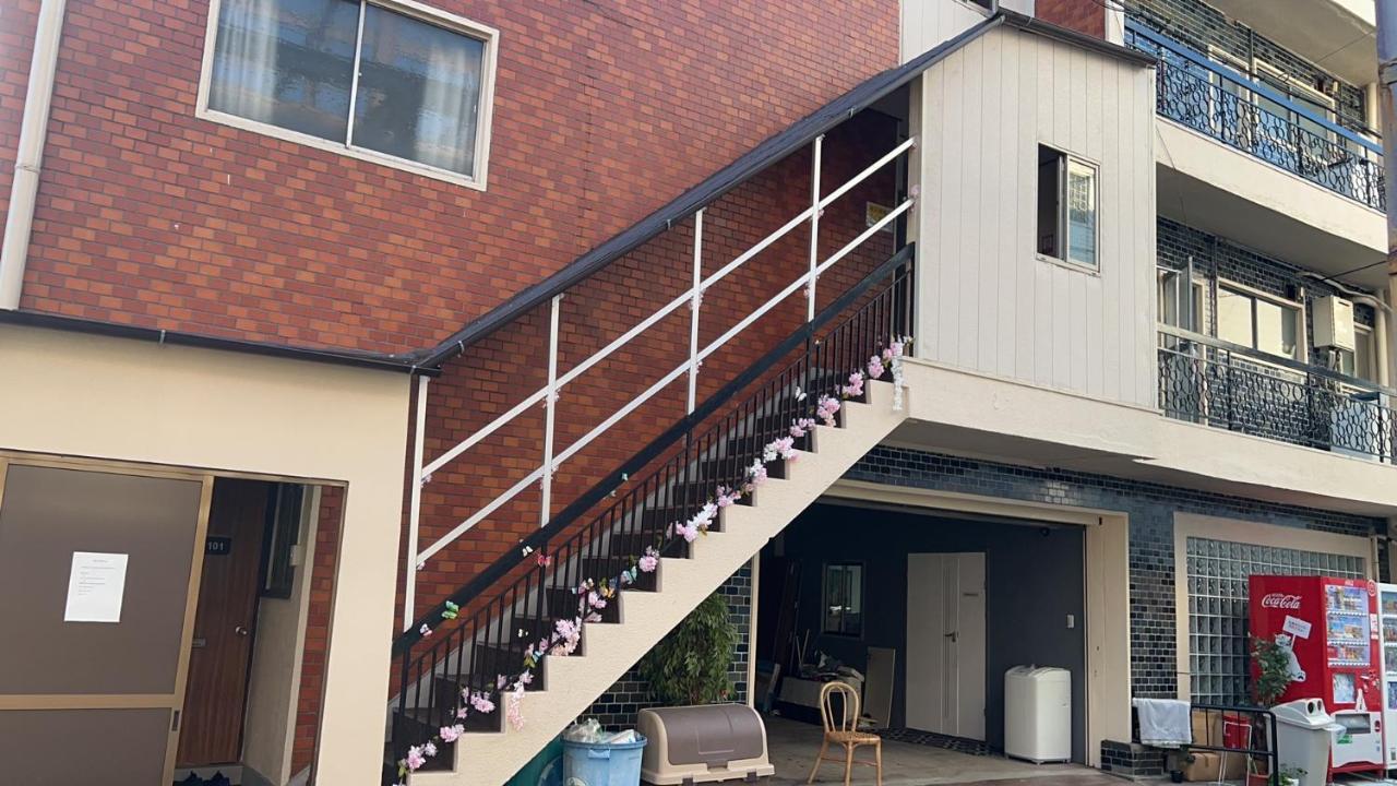 Nippori Osaka Nishi-Tengachaya Guesthouse西天下茶屋アパートメント Екстериор снимка